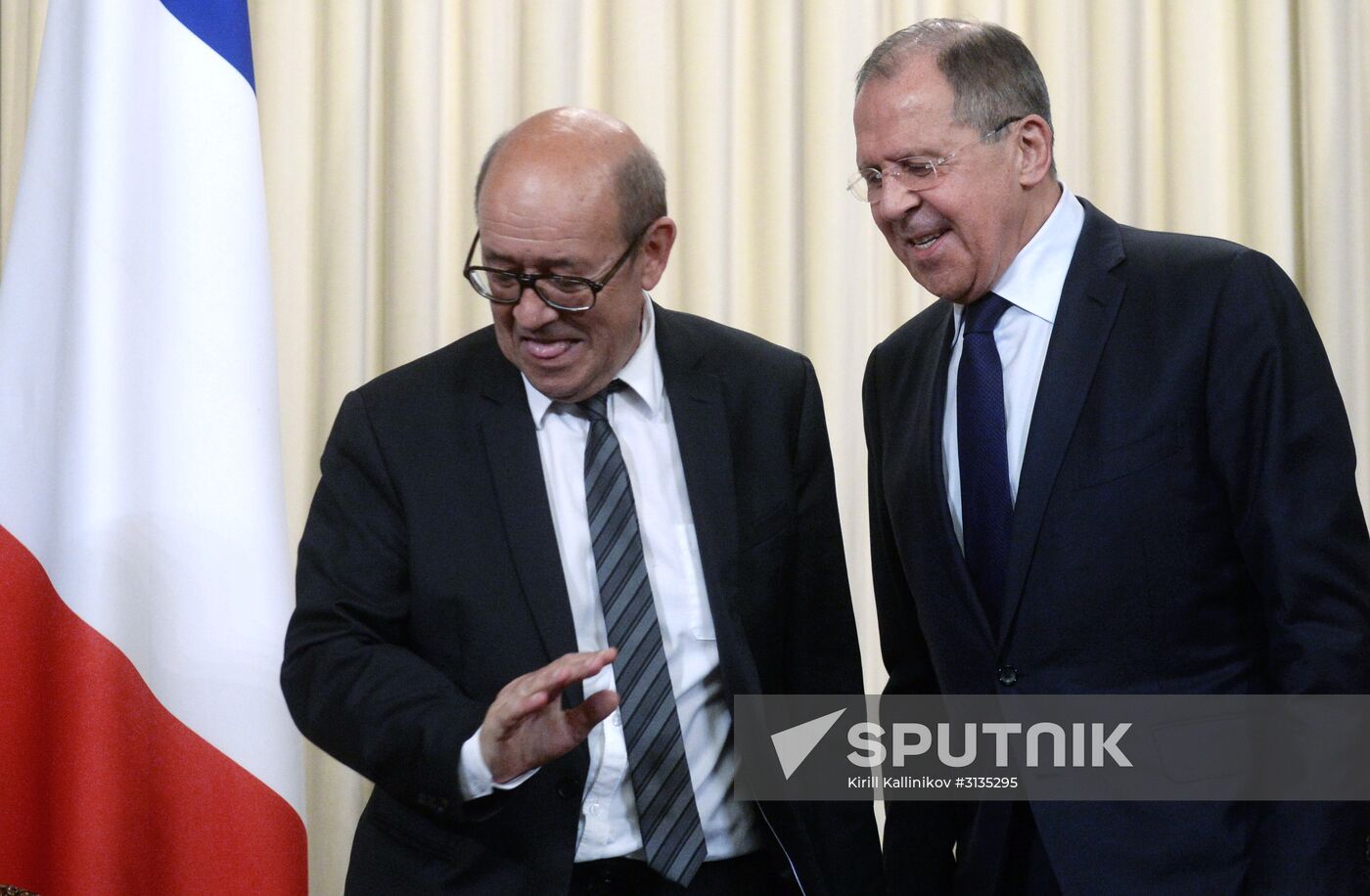 Foreign Ministers of Russia, France meet in Moscow