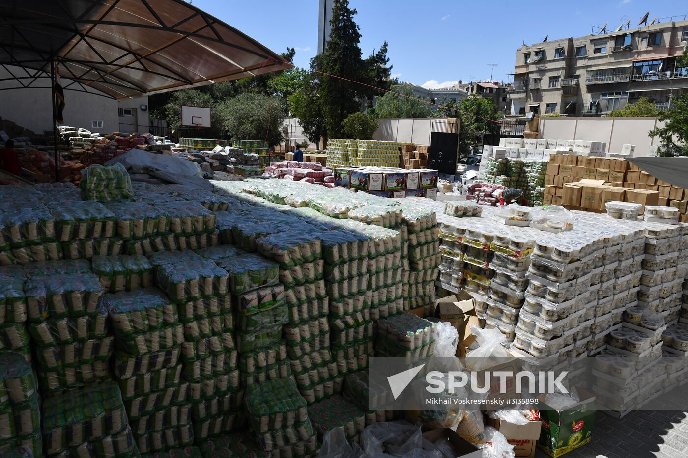 Humanitarian relief from Akhmat Kadyrov's Fund for families of killed Syrian army servicemen arrives in Damascus