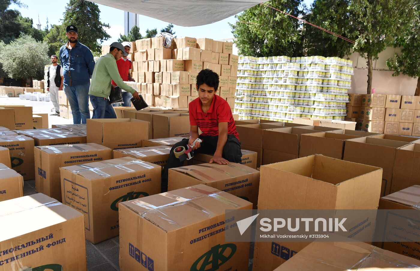 Humanitarian relief from Akhmat Kadyrov's Fund for families of killed Syrian army servicemen arrives in Damascus