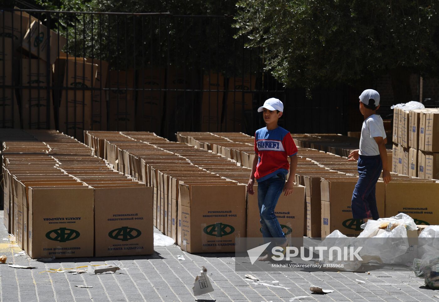 Humanitarian relief from Akhmat Kadyrov's Fund for families of killed Syrian army servicemen arrives in Damascus