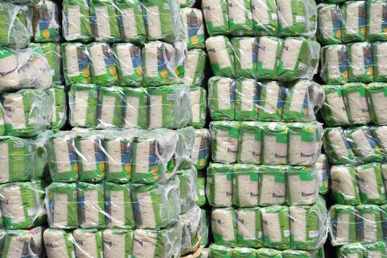 Humanitarian relief from Akhmat Kadyrov's Fund for families of killed Syrian army servicemen arrives in Damascus