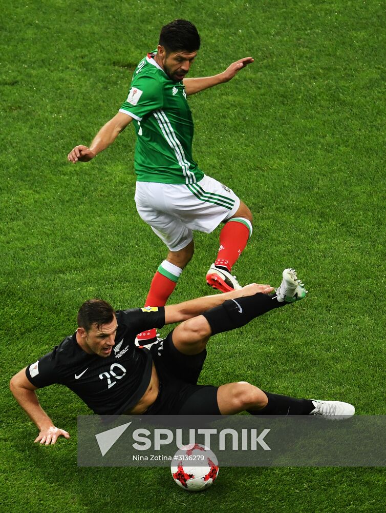 Football. 2017 FIFA Confederations Cup. Mexico vs. New Zealand