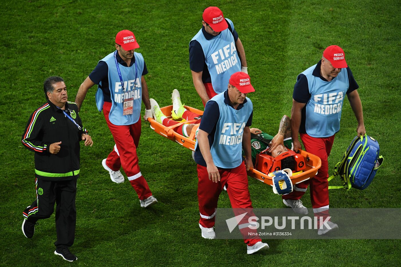 Football. 2017 FIFA Confederations Cup. Mexico vs. New Zealand