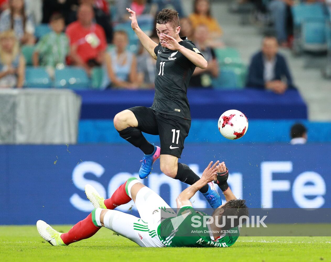 Football. 2017 FIFA Confederations Cup. Mexico vs. New Zealand