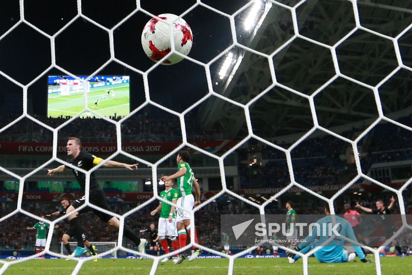 Football. 2017 FIFA Confederations Cup. Mexico vs. New Zealand