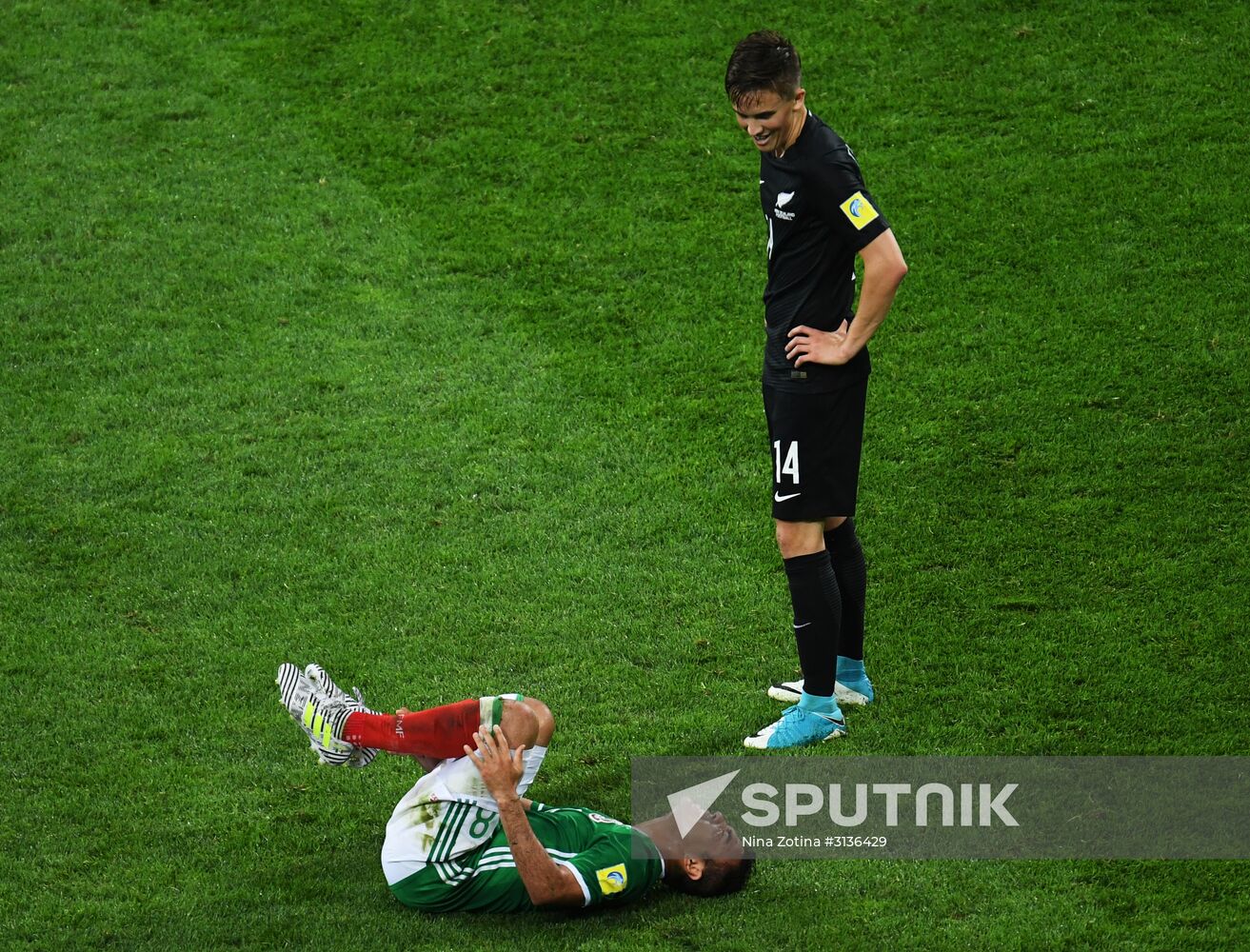 Football. 2017 FIFA Confederations Cup. Mexico vs. New Zealand
