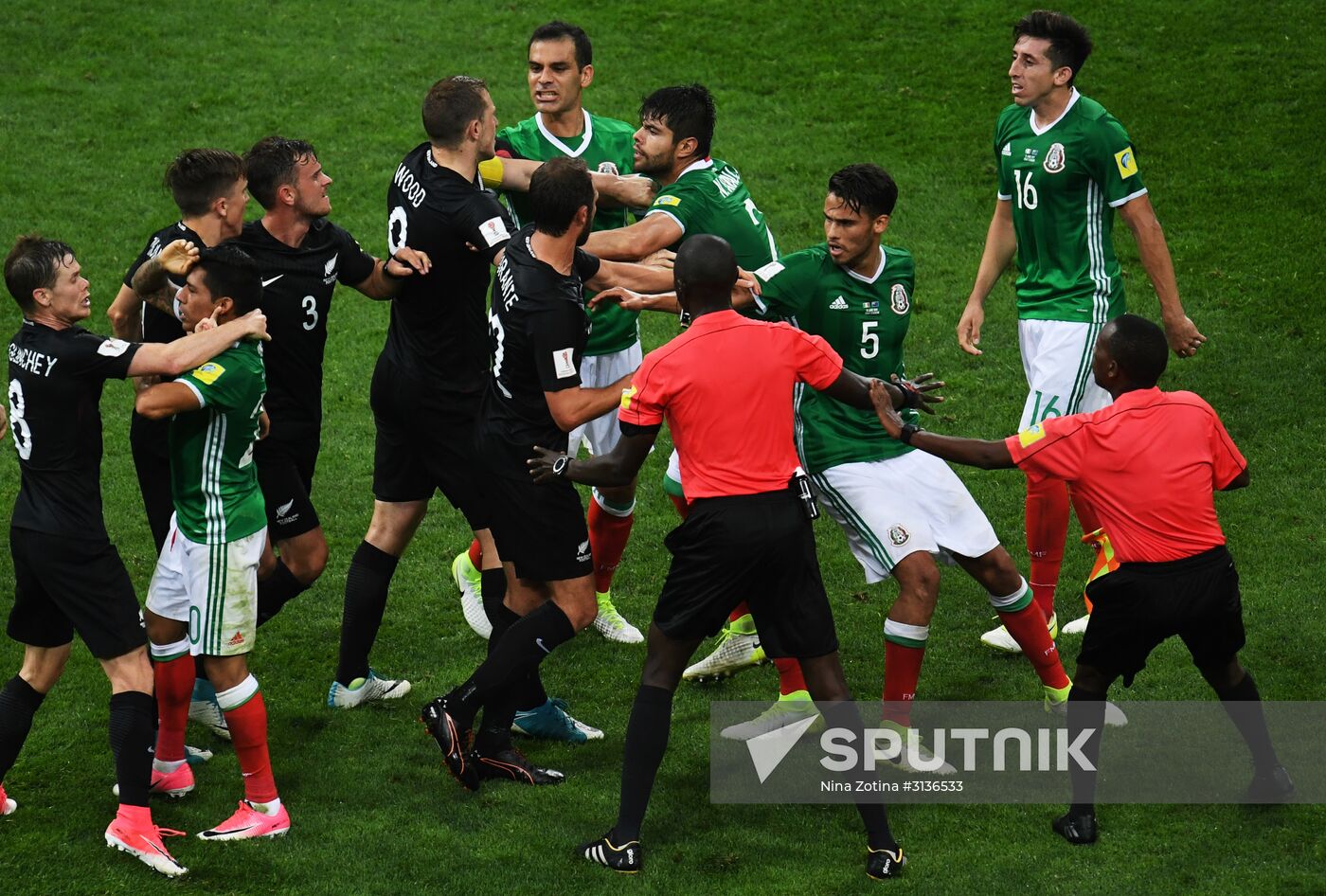 Football. 2017 FIFA Confederations Cup. Mexico vs. New Zealand