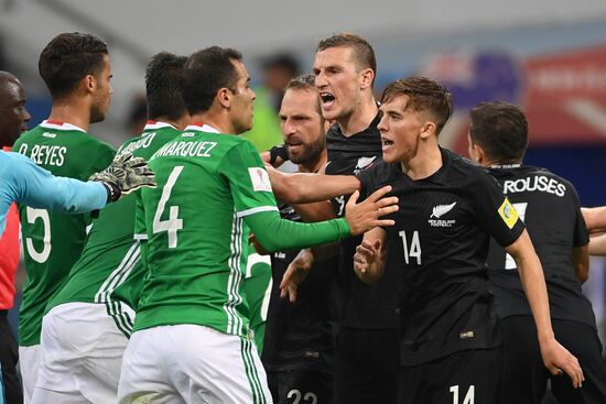 Football. 2017 FIFA Confederations Cup. Mexico vs. New Zealand