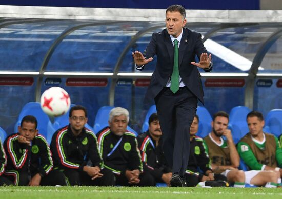 Football. 2017 FIFA Confederations Cup. Mexico vs. New Zealand