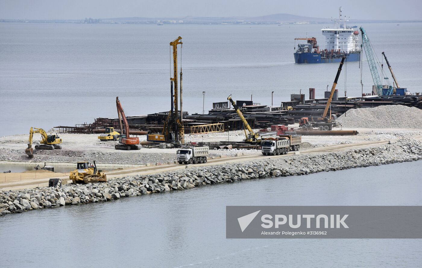 Railway part of the Kerch Strait Bridge assembled