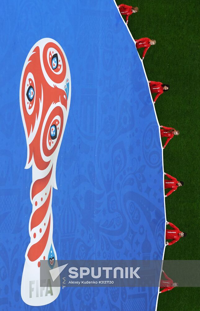 Football. 2017 FIFA Confederations Cup. Cameroon vs. Australia