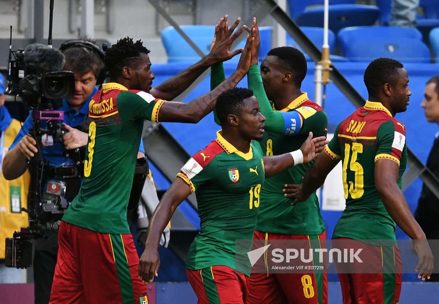 Football. 2017 FIFA Confederations Cup. Cameroon vs. Australia
