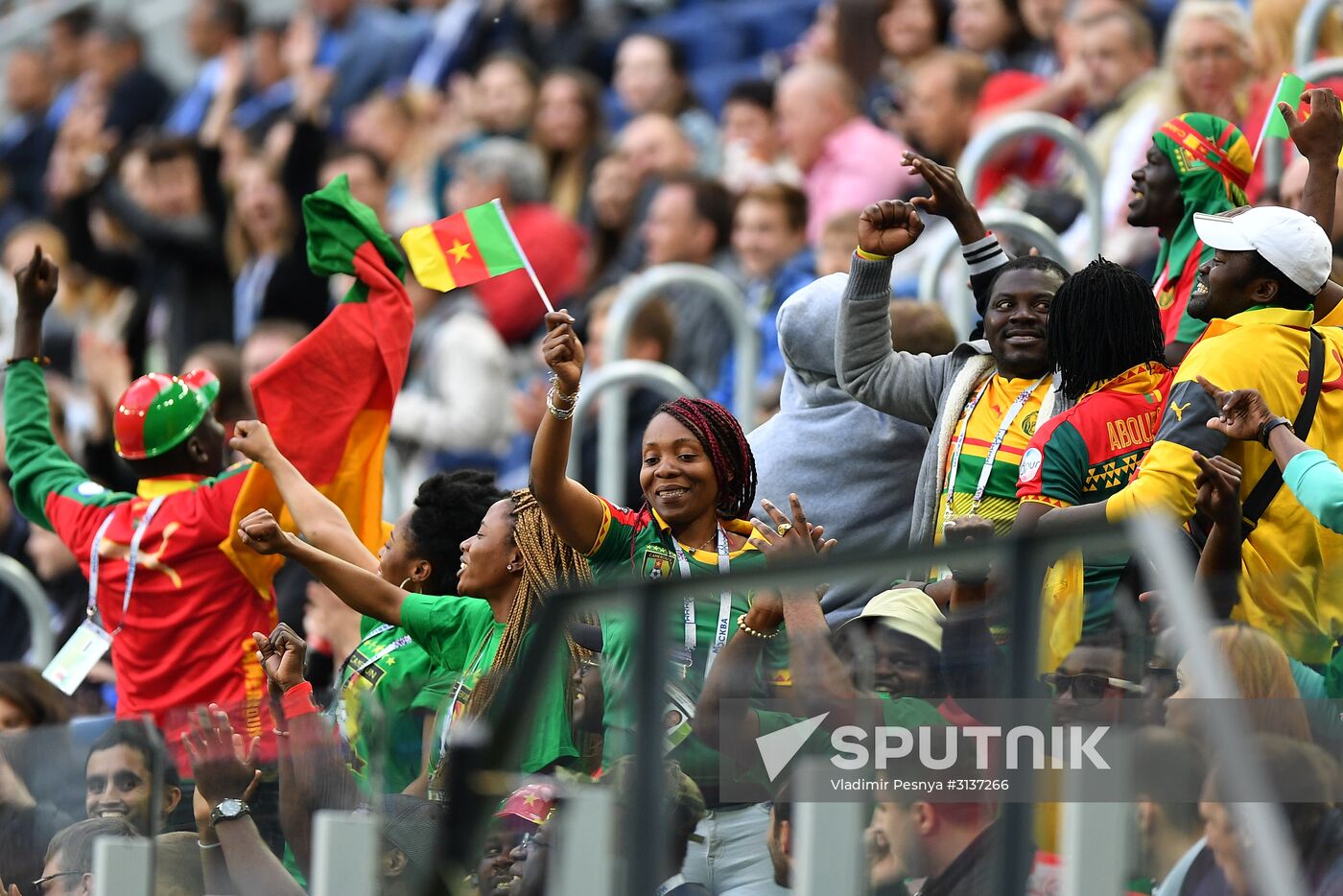 Football. 2017 FIFA Confederations Cup. Cameroon vs. Australia