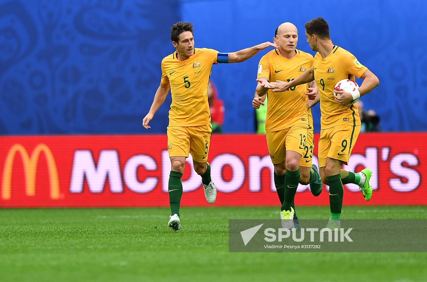 Football. 2017 FIFA Confederations Cup. Cameroon vs. Australia