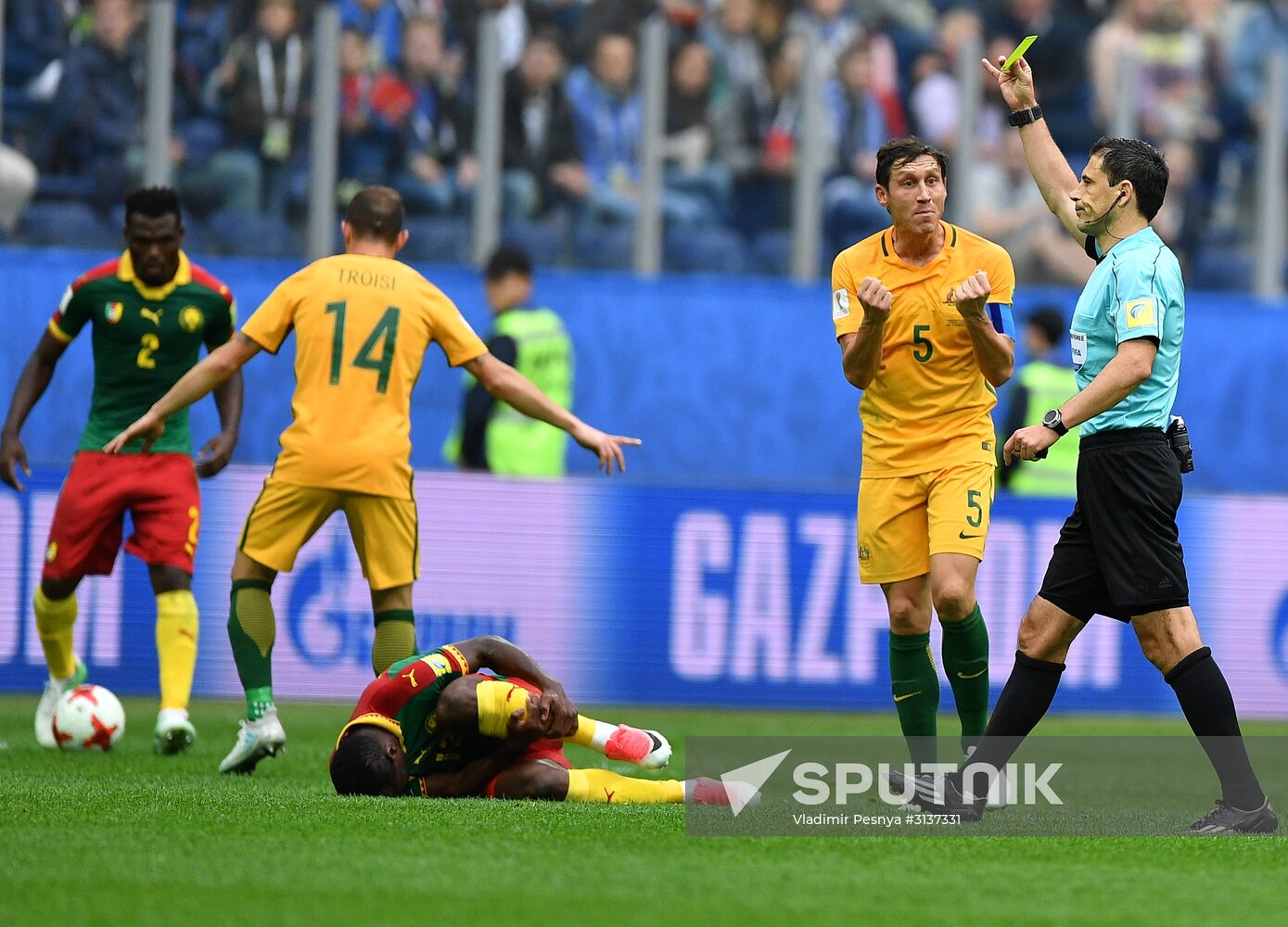 Football. 2017 FIFA Confederations Cup. Cameroon vs. Australia