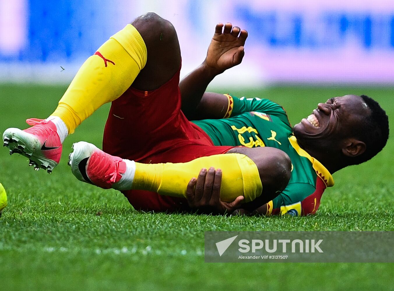 Football. 2017 FIFA Confederations Cup. Cameroon vs. Australia