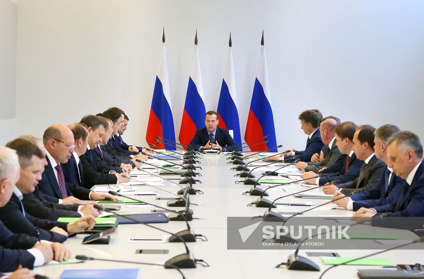 Prime Minister Medvedev visits Sheremetyevo international airport