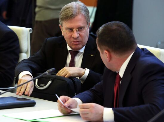 Prime Minister Medvedev visits Sheremetyevo international airport