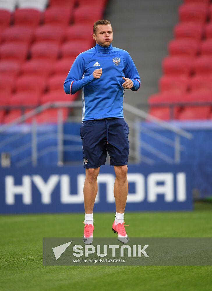 Football. 2017 FIFA Confederations Cup. Training session of Russia’s national team