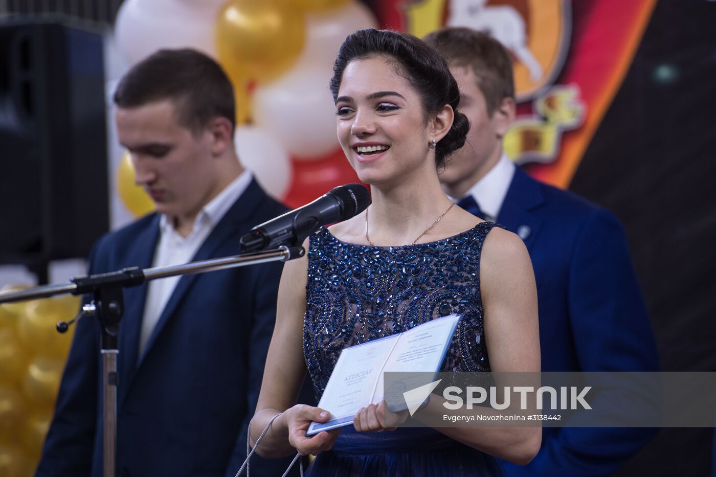 Figure skater Evgenia Medvedeva gets graduation certificate