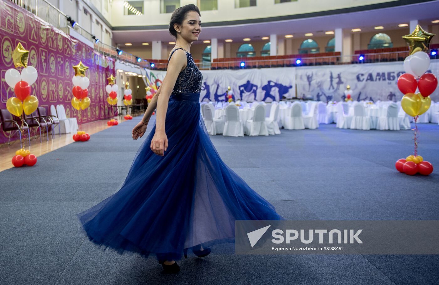 Figure skater Evgenia Medvedeva gets graduation certificate