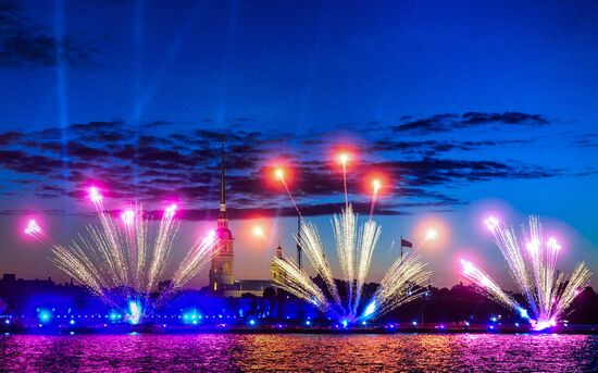 Scarlet Sails 2017 Prom in St. Petersburg