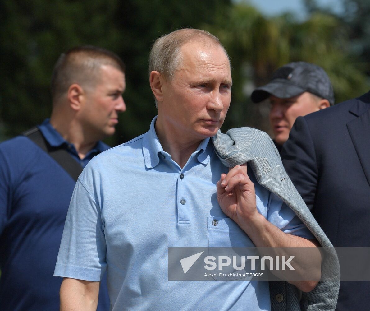 President Putin visits Artek international children's center