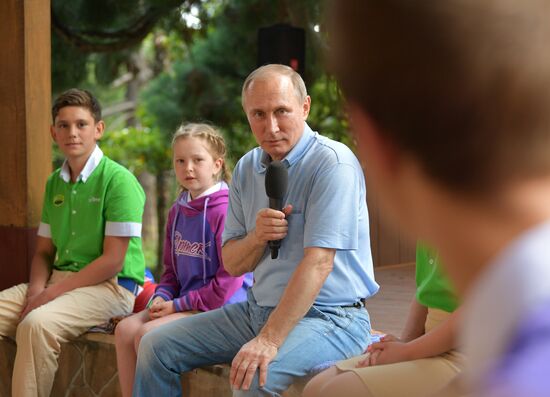 President Putin visits Artek international children's center
