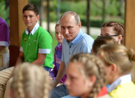 President Putin visits Artek international children's center