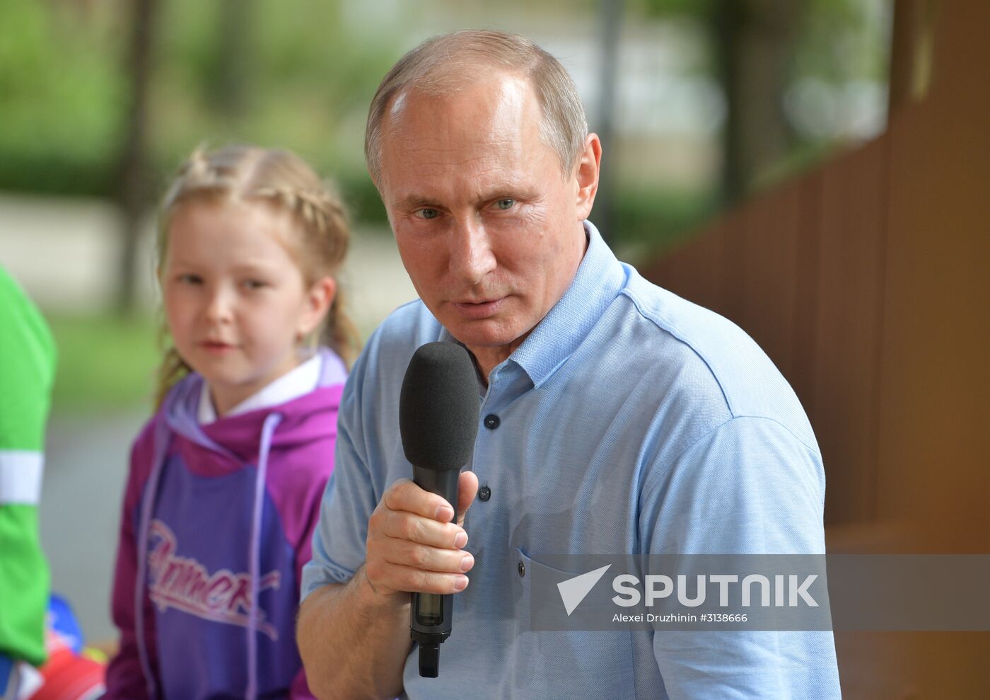 President Putin visits Artek international children's center