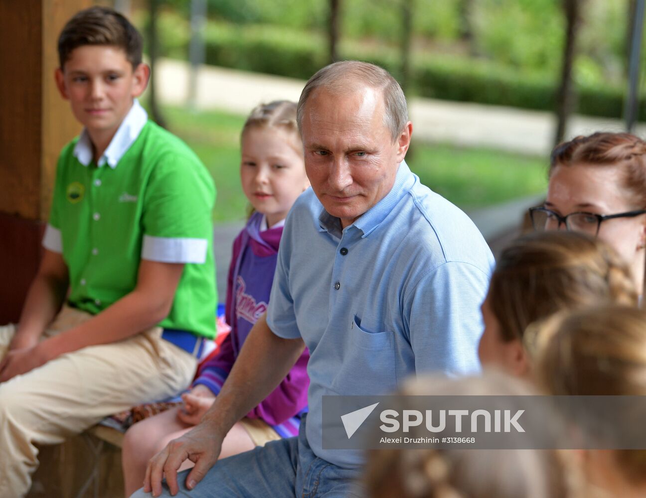 President Putin visits Artek international children's center