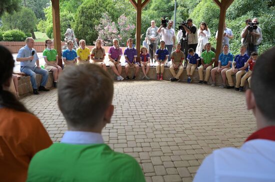 President Putin visits Artek international children's center