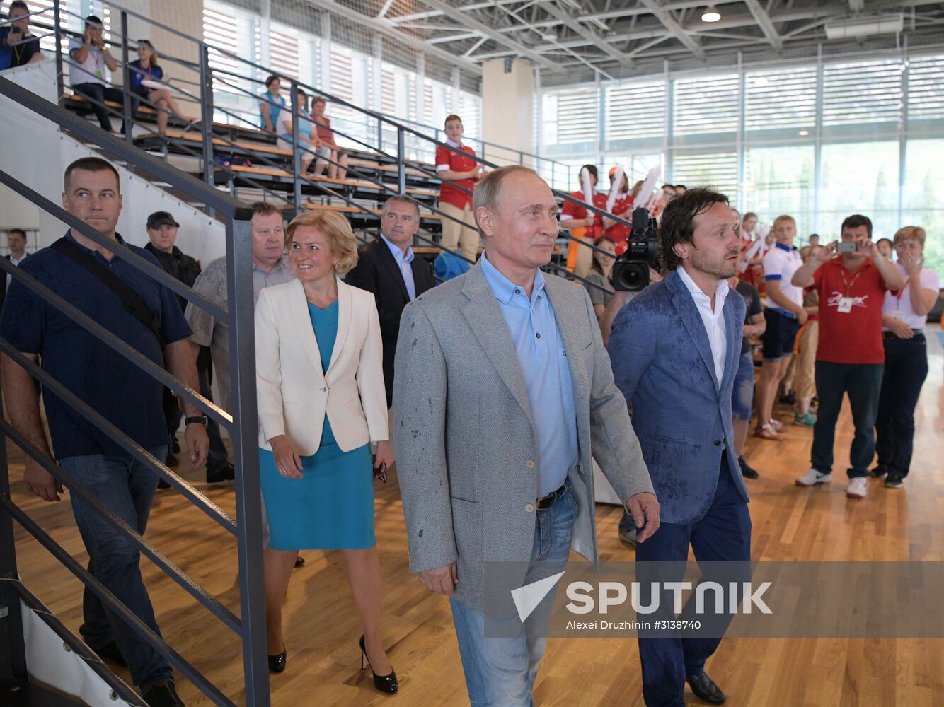 President Putin visits Artek international children's center
