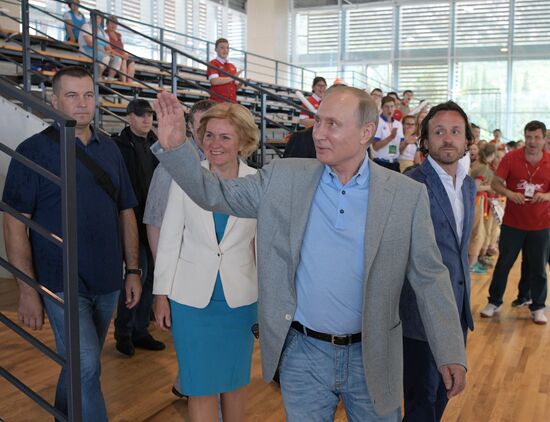 President Putin visits Artek international children's center