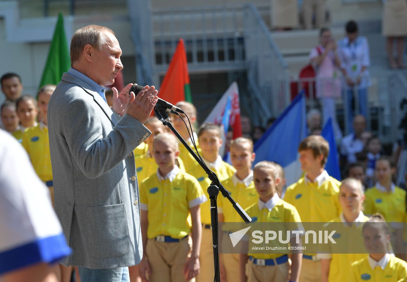 President Putin visits Artek international children's center