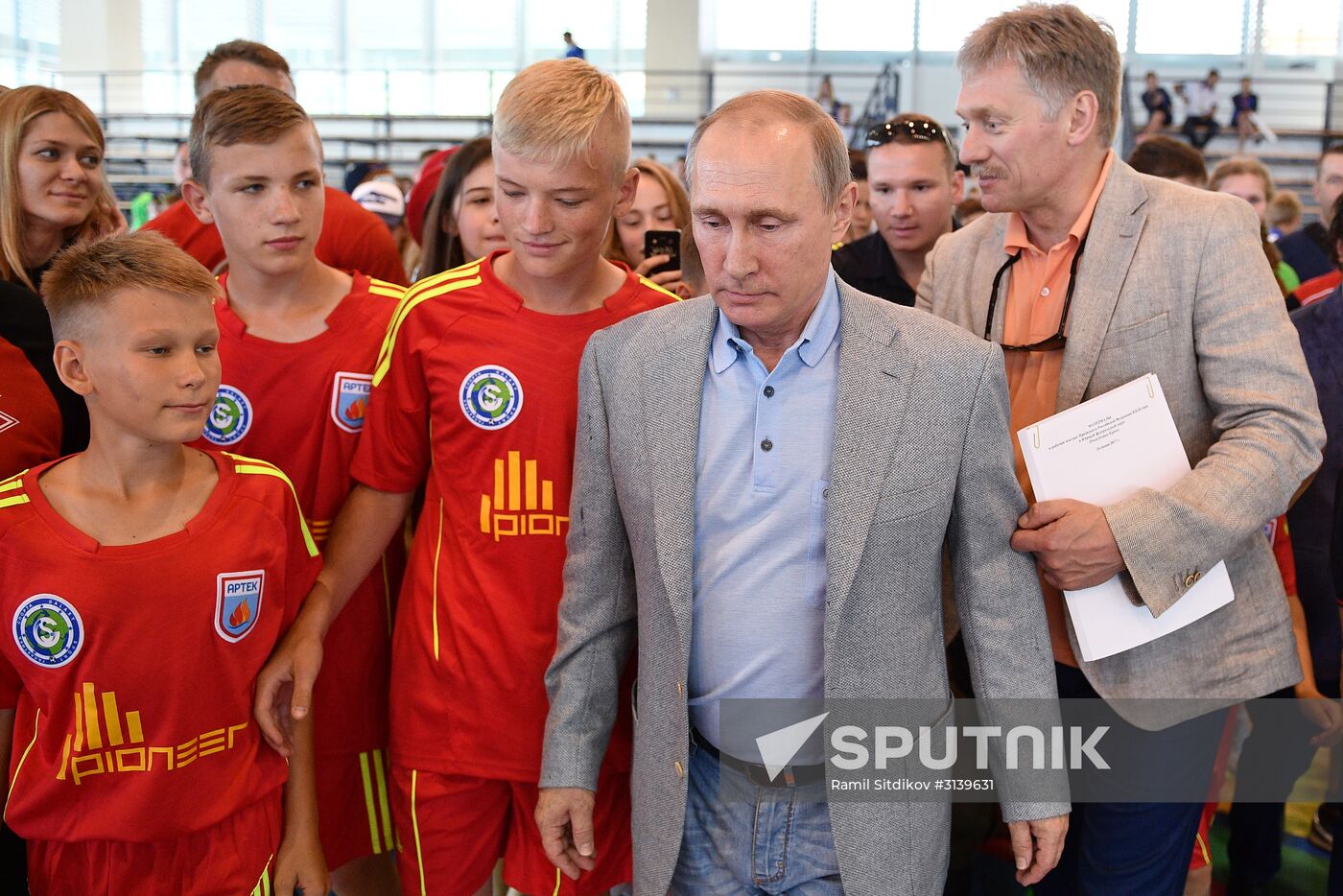 President Putin visits Artek international children's center