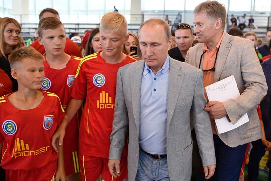 President Putin visits Artek international children's center
