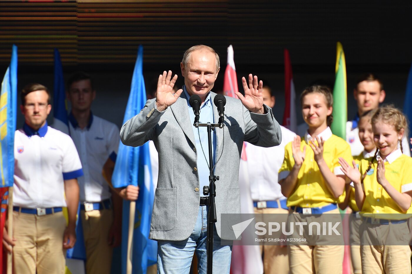 President Putin visits Artek international children's center