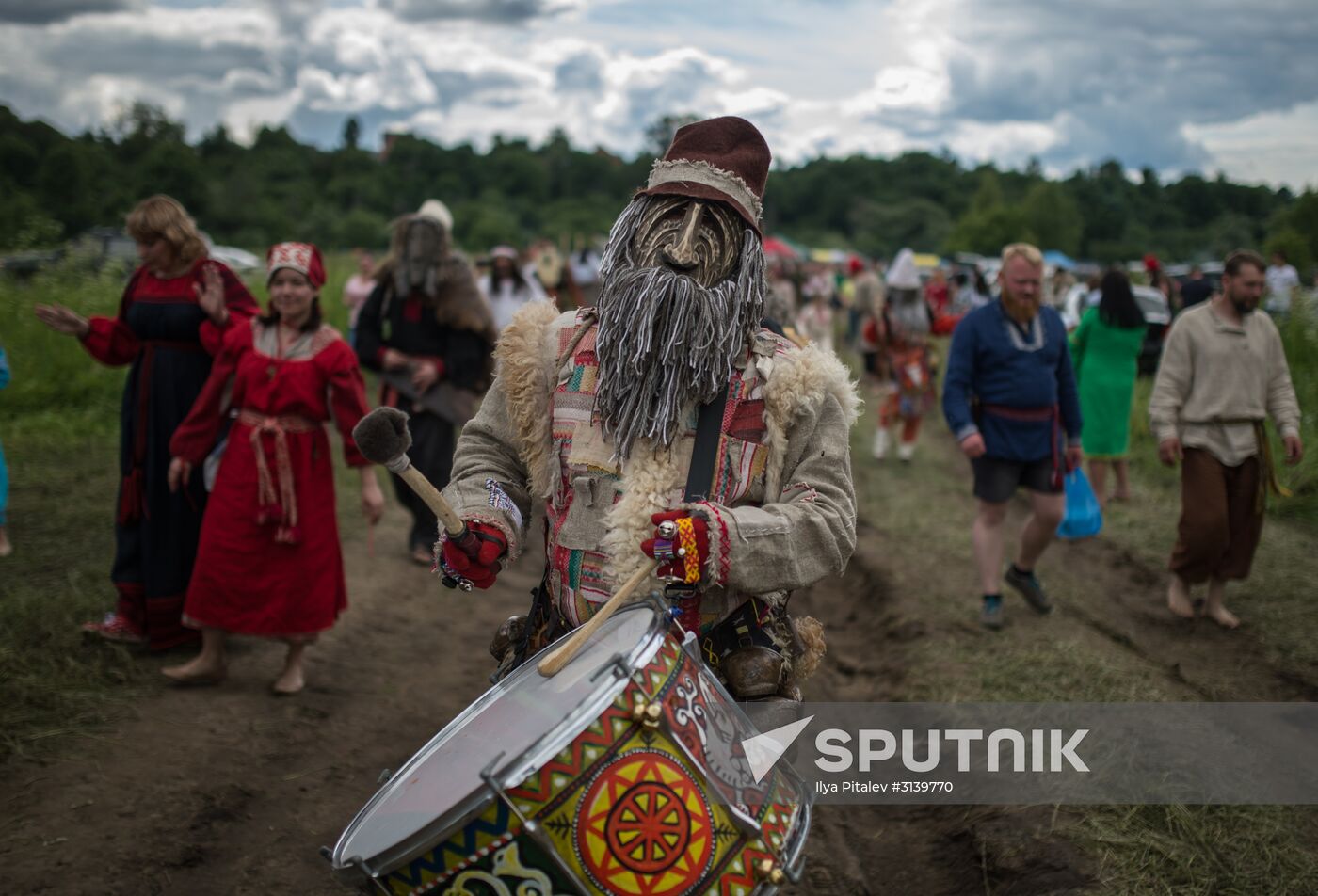 Midsummer Day celebrated outside Moscow