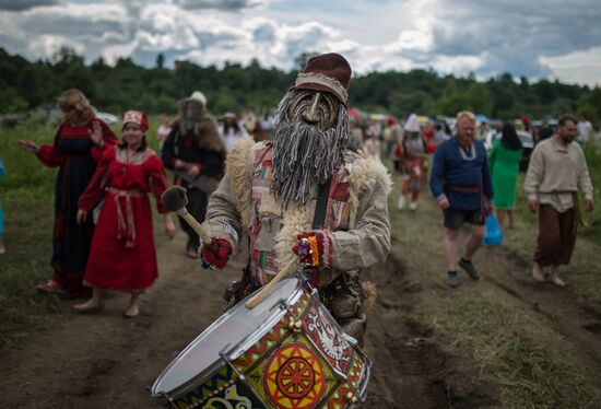 Midsummer Day celebrated outside Moscow
