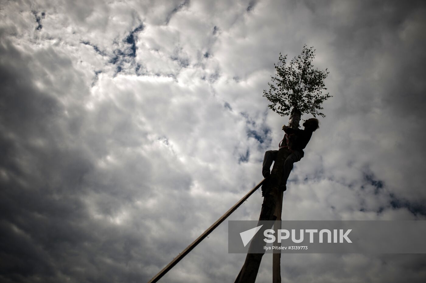Midsummer Day celebrated outside Moscow