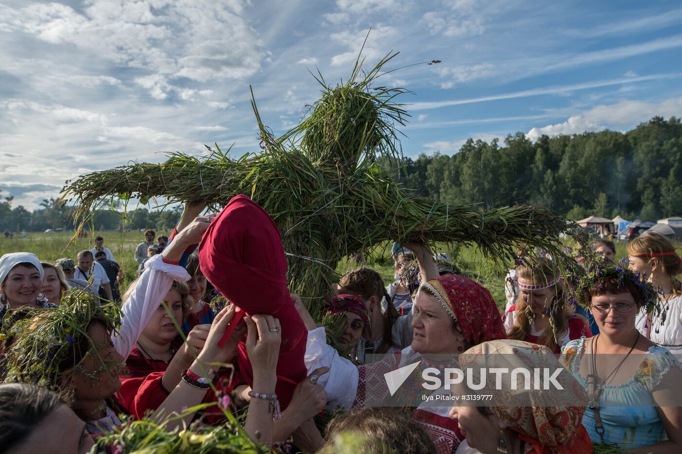 Midsummer Day celebrated outside Moscow