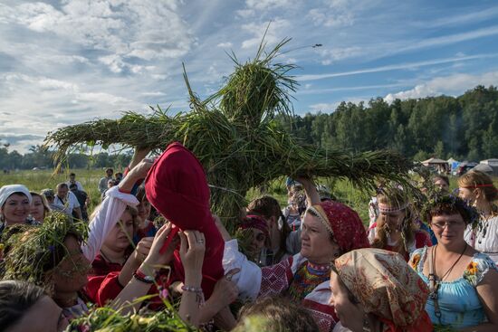 Midsummer Day celebrated outside Moscow