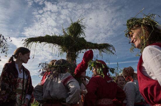 Midsummer Day celebrated outside Moscow