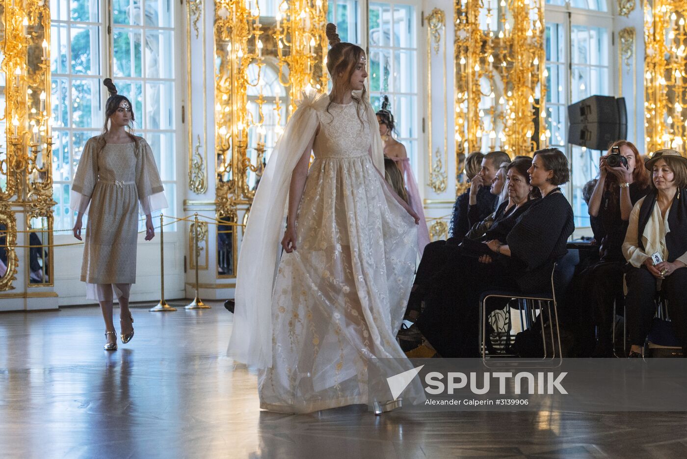 "Associations" theatrical gothic fashion show in Tsarskoye Selo
