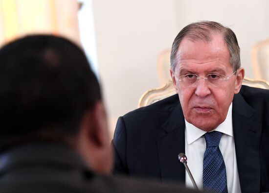 Russian Foreign Minister Sergei Lavrov meets with his Ethiopian counterpart Workneh Gebeyehu