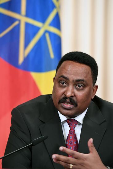 Russian Foreign Minister Sergei Lavrov meets with his Ethiopian counterpart Workneh Gebeyehu