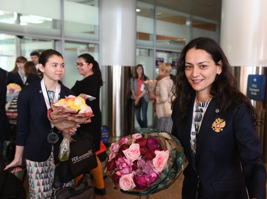 Russian national chess teams return to Moscow