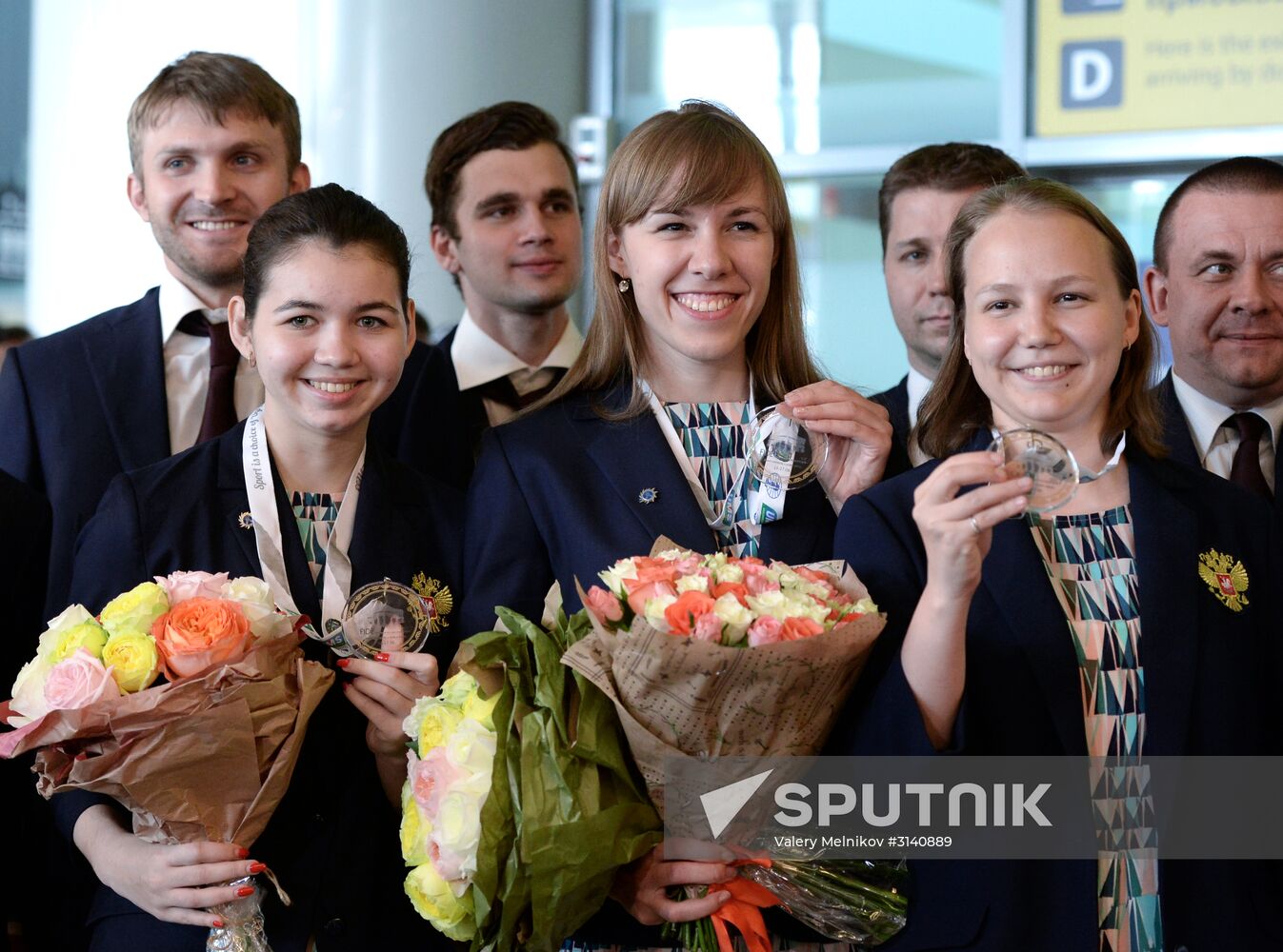 Russian national chess teams return to Moscow