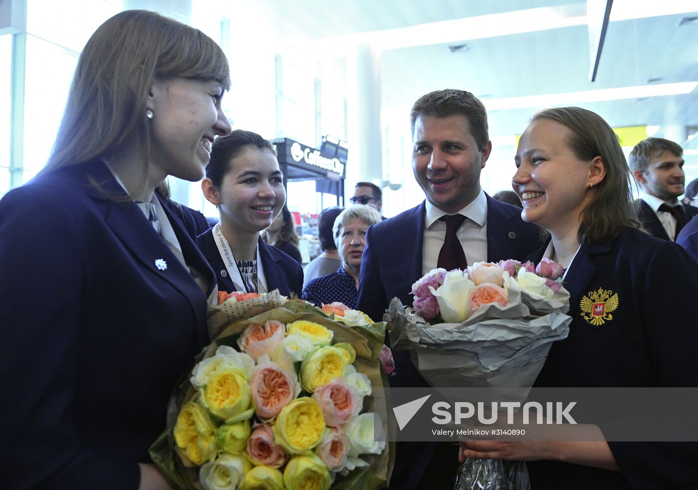 Russian national chess teams return to Moscow